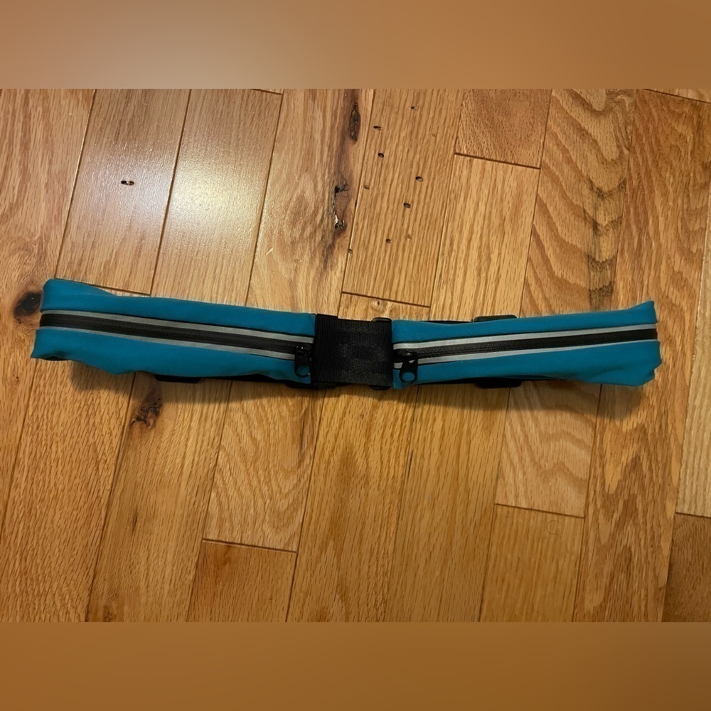 Sakar International Inc Adjustable Running Belt